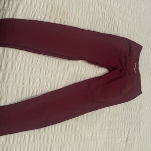 Aurola Yoga Women's Deep Red Leggings